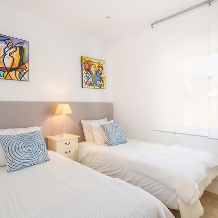 Atico 2 Terrazas Junto Al Mar By Rent Me Apartment Estepona Ngoại thất bức ảnh